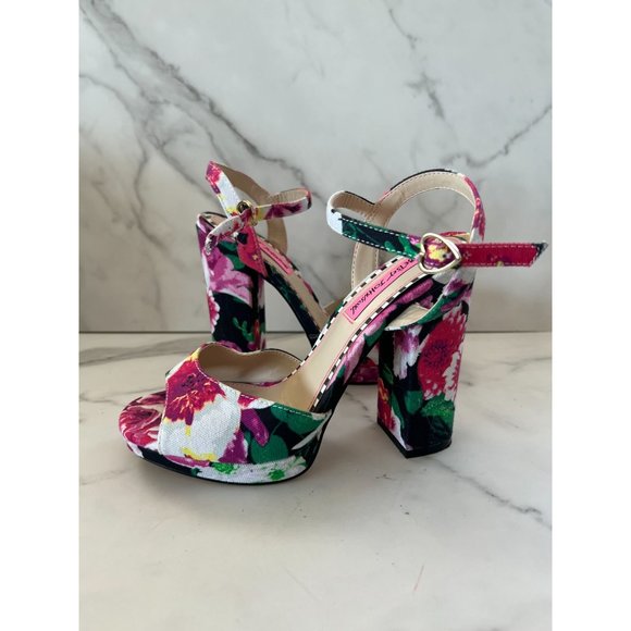 Betsey Johnson Shoes - BETSEY JOHNSON Isla Floral Heels Sz 7